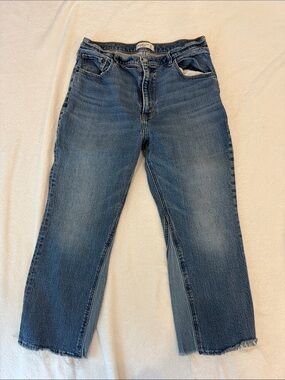 Abercrombie the kick flare ultra high rise.  32S